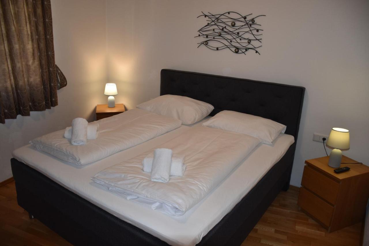 Apartment Nicola - By Four Seasons Apartments 카프룬 외부 사진