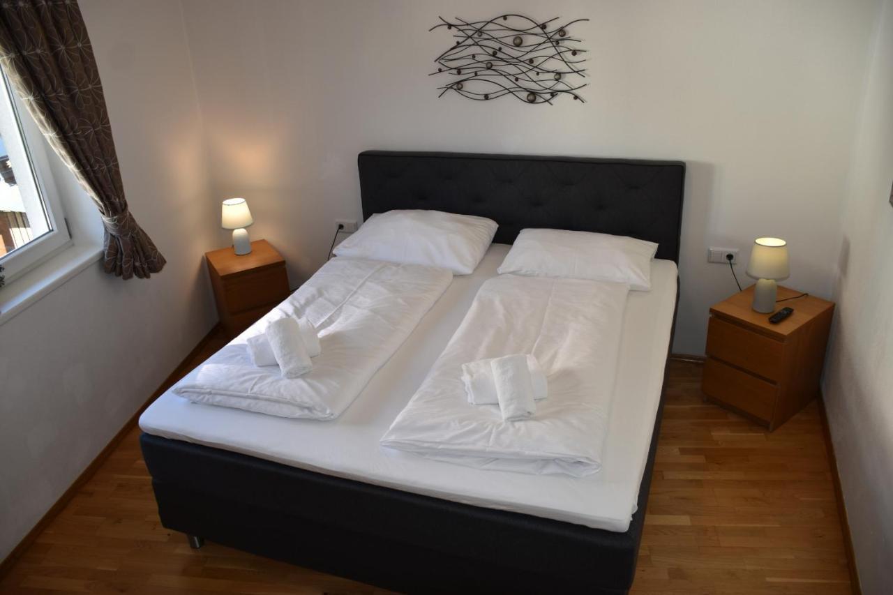 Apartment Nicola - By Four Seasons Apartments 카프룬 외부 사진